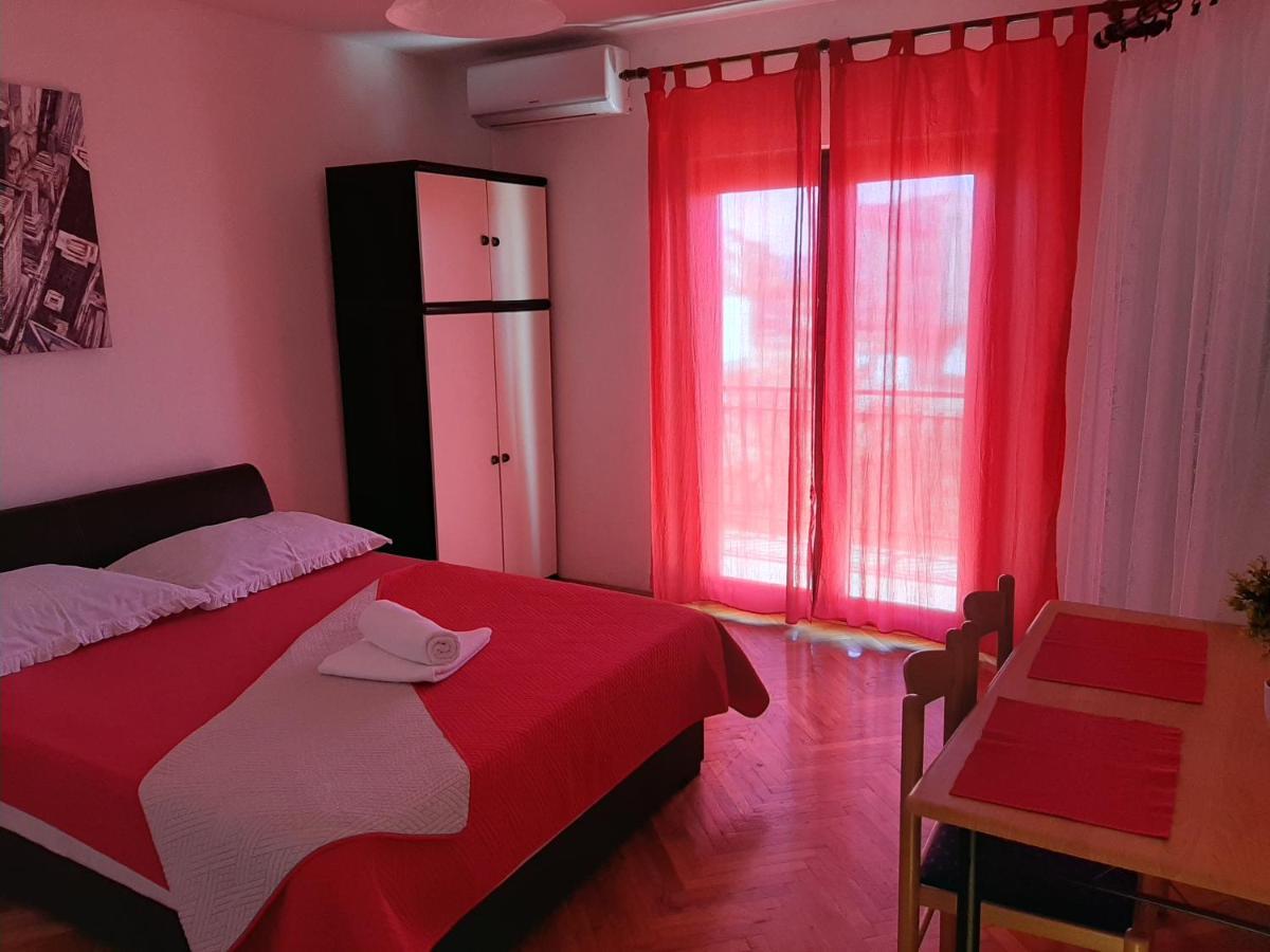 פודסטראנה Apartments Ana מראה חיצוני תמונה