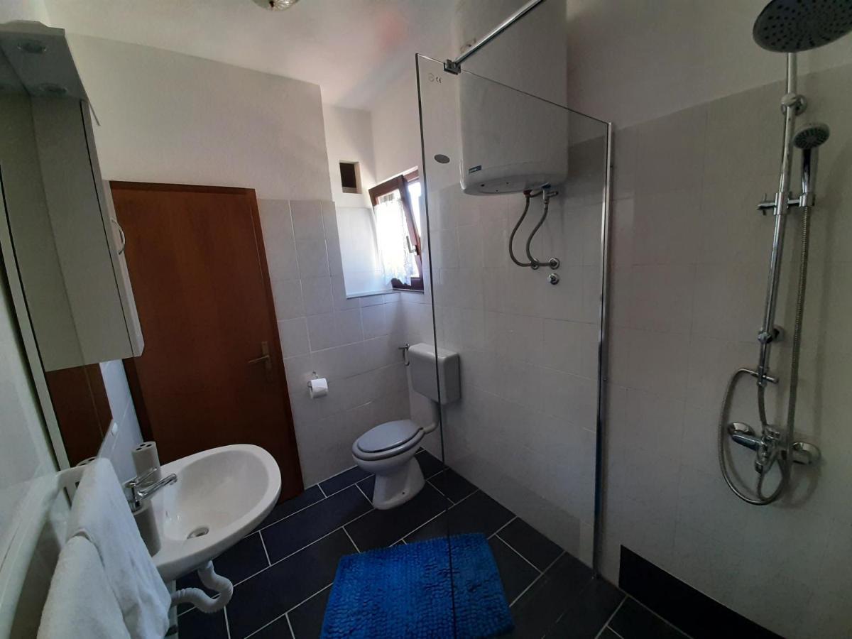 פודסטראנה Apartments Ana מראה חיצוני תמונה