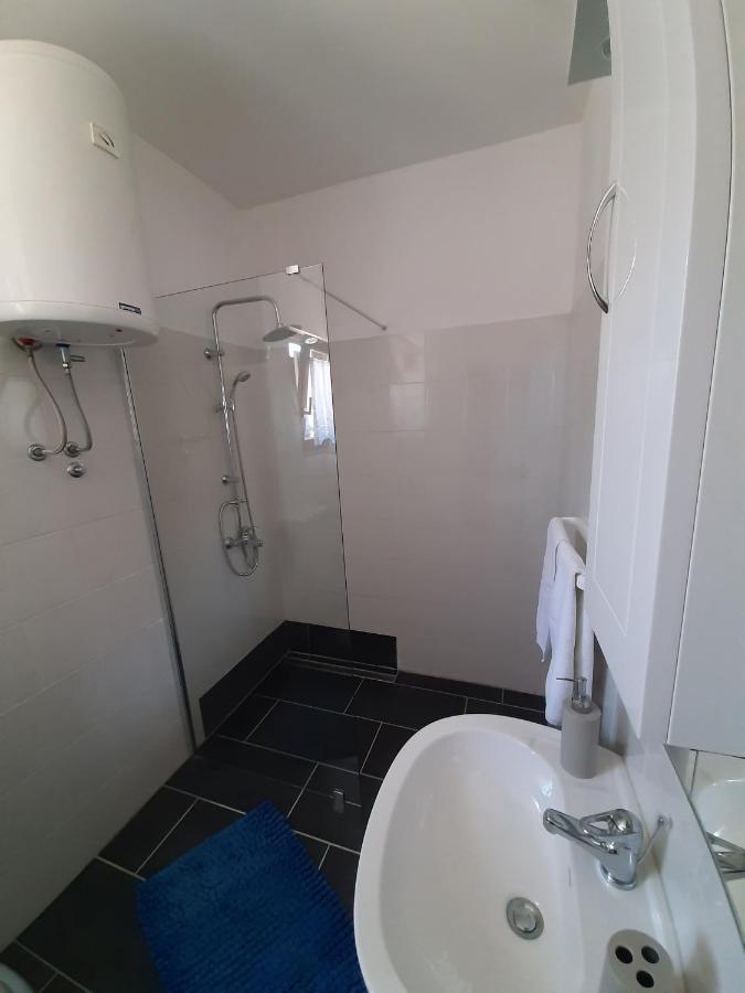 פודסטראנה Apartments Ana מראה חיצוני תמונה