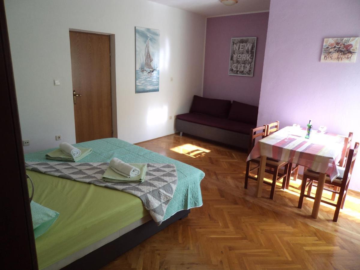 פודסטראנה Apartments Ana מראה חיצוני תמונה